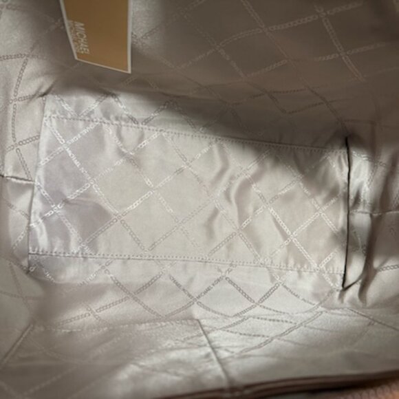 MK KORS Pebbled All Leather Tote-RARE Chain Tote-Brand New With Tags - Picture 5 of 6